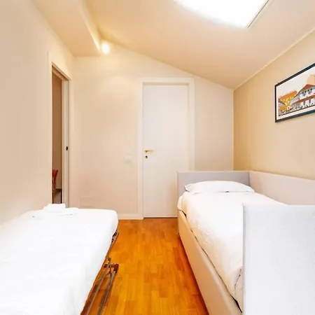Апартаменты Classy Milanese Near Sforza Castle
