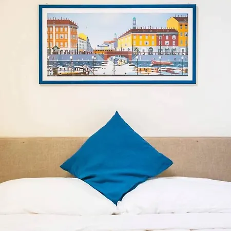 Classy Milanese Near Sforza Castle Апартаменты